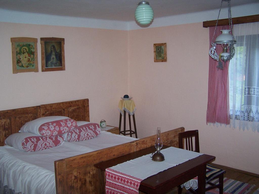 Apartment Eko Etno Selo Stara Kapela, Pavina Kuca Rum bild