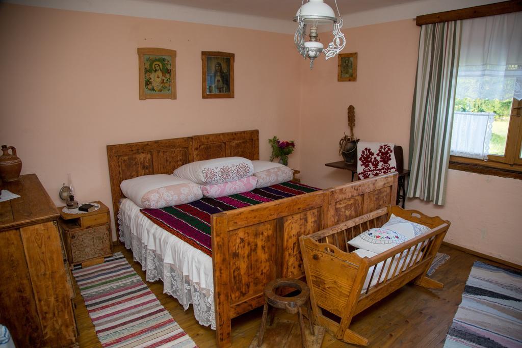 Apartment Eko Etno Selo Stara Kapela, Pavina Kuca Exteriör bild