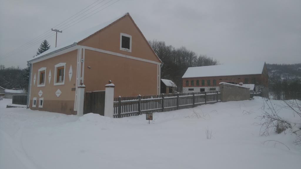 Apartment Eko Etno Selo Stara Kapela, Pavina Kuca Exteriör bild